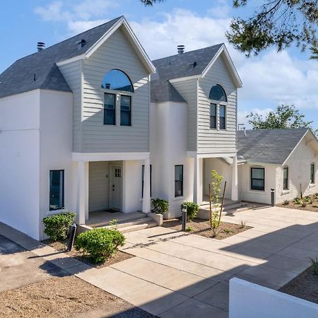 Peaceful Phoenix Getaway - Central Location, Family-Friendly & Pool Table! Buitenkant foto
